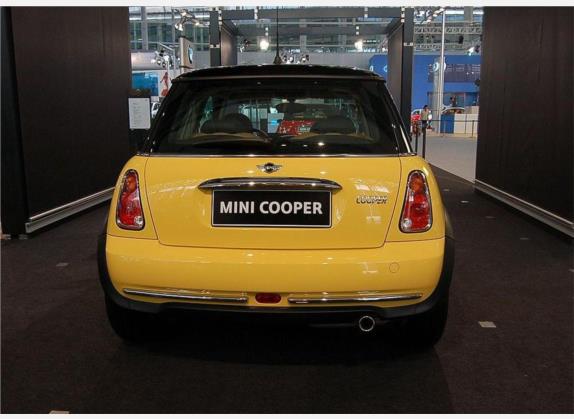 MINI 2007款 1.6L COOPER Fun 外观   正后