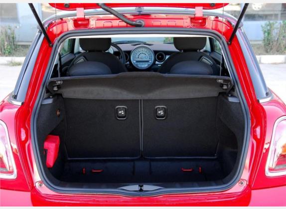 MINI 2010款 1.6L COOPER Cheer 车厢座椅   后备厢