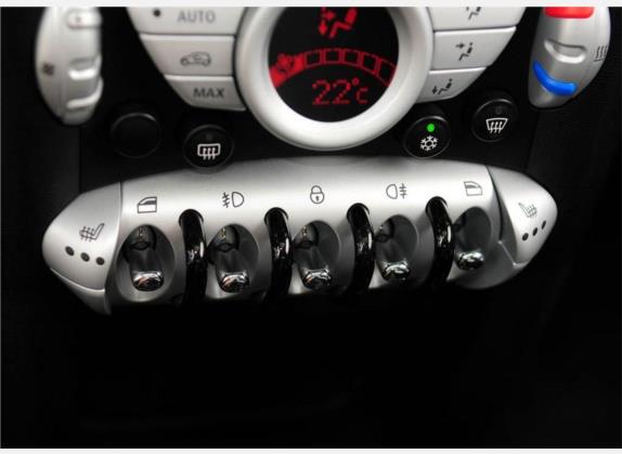 MINI 2010款 1.6T COOPER S 50 Camden 车厢座椅   门窗控制