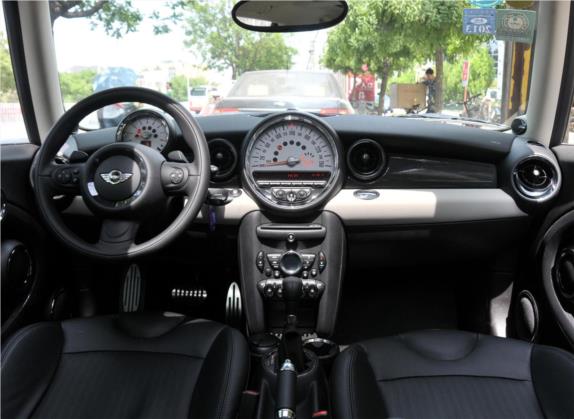 MINI 2011款 1.6T COOPER S 中控类   中控全图