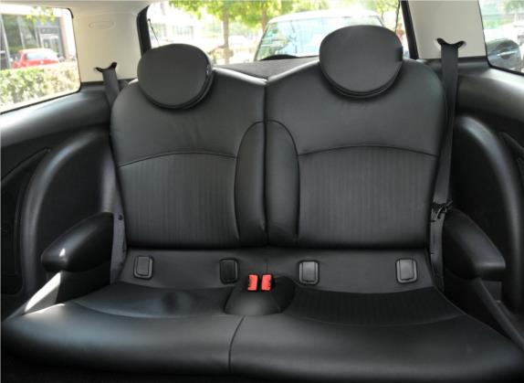 MINI 2011款 1.6T COOPER S 车厢座椅   后排空间