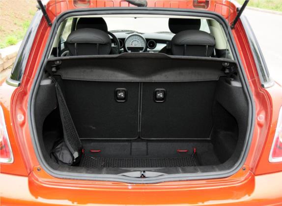 MINI 2011款 1.6L ONE 车厢座椅   后备厢