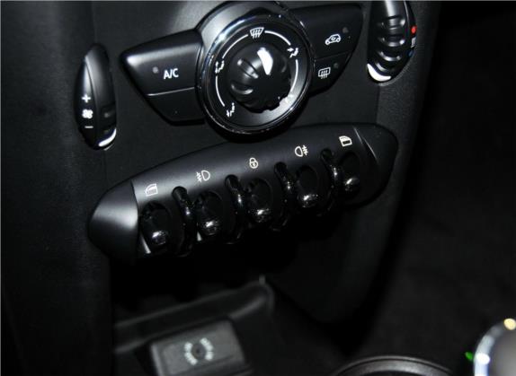 MINI 2011款 1.6L COOPER Fun 车厢座椅   门窗控制