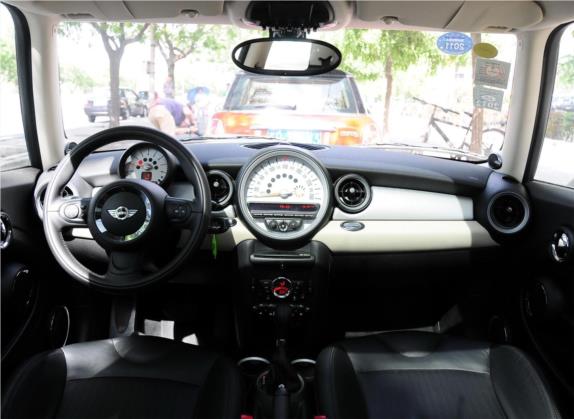 MINI 2011款 1.6L COOPER Excitement 中控类   中控全图