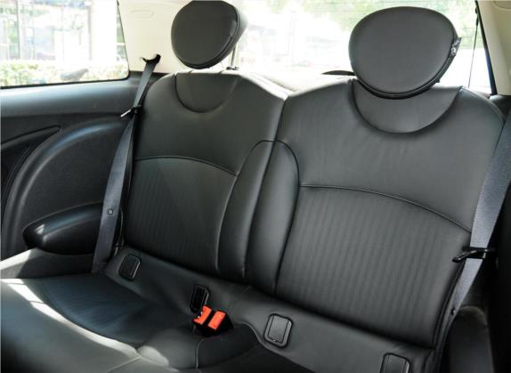 MINI 2011款 1.6L COOPER Excitement 车厢座椅   后排空间
