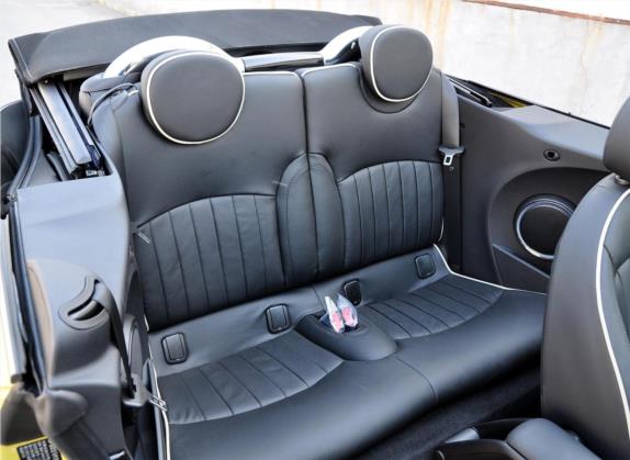 MINI 2011款 1.6L COOPER CABRIO 车厢座椅   后排空间