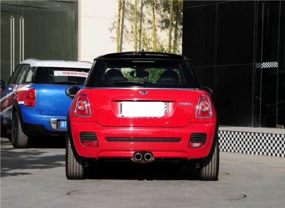MINI 2012款 1.6T COOPER S 中国任务版 外观   正后
