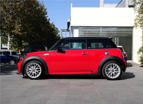 MINI 2012款 1.6T COOPER S 中国任务版 外观   正侧