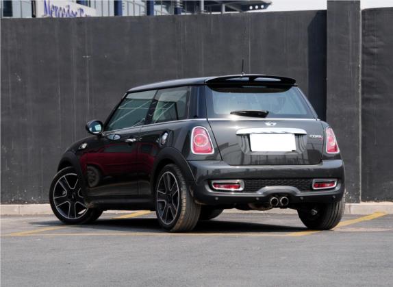 MINI 2012款 1.6T COOPER S Fun 外观   斜后