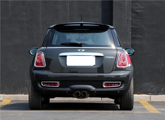 MINI 2012款 1.6T COOPER S Fun 外观   正后