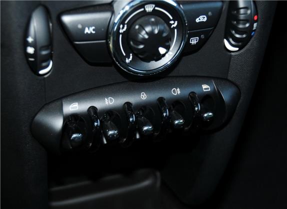 MINI 2012款 1.6L 中国奥林匹克纪念版 车厢座椅   门窗控制
