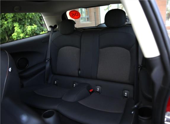MINI 2014款 1.5T COOPER Fun 车厢座椅   后排空间