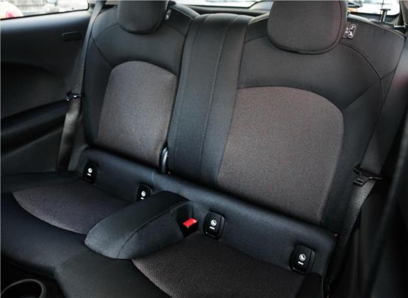 MINI 2014款 1.2T ONE 车厢座椅   后排空间