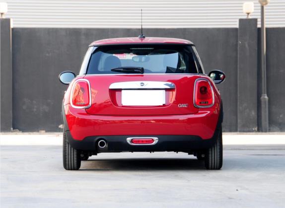 MINI 2014款 1.2T ONE 外观   正后