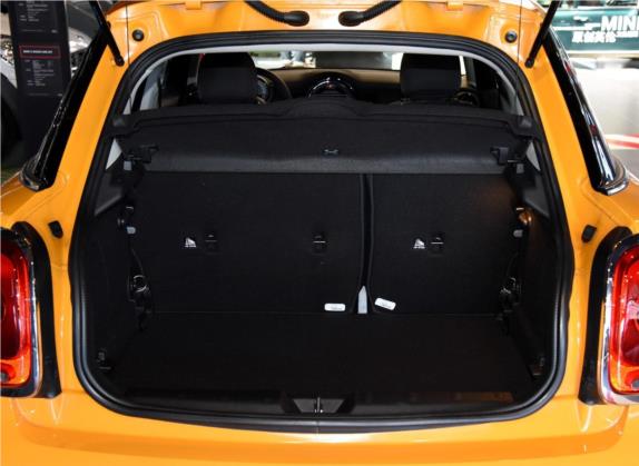 MINI 2015款 1.2T 手动 ONE 五门版 车厢座椅   后备厢
