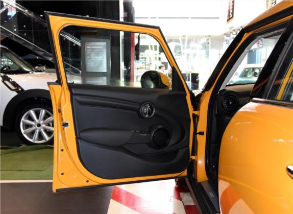 MINI 2015款 1.2T 手动 ONE 五门版 车厢座椅   前门板
