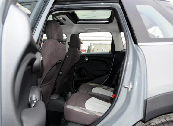 MINI 2015款 1.5T COOPER Fun 五门版 车厢座椅   后排空间