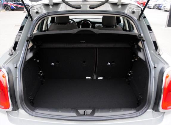 MINI 2015款 1.5T COOPER Fun 五门版 车厢座椅   后备厢