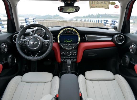 MINI 2015款 1.5T COOPER Excitement 五门版 中控类   中控全图