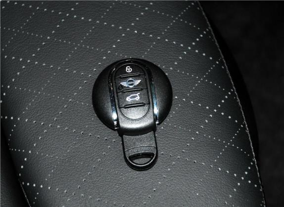 MINI 2015款 2.0T COOPER S 五门版 其他细节类   钥匙