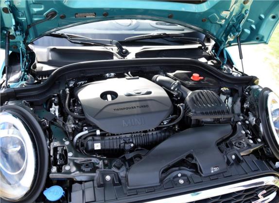 MINI 2016款 2.0T COOPER S CABRIO 加勒比蓝限量版 其他细节类   发动机舱