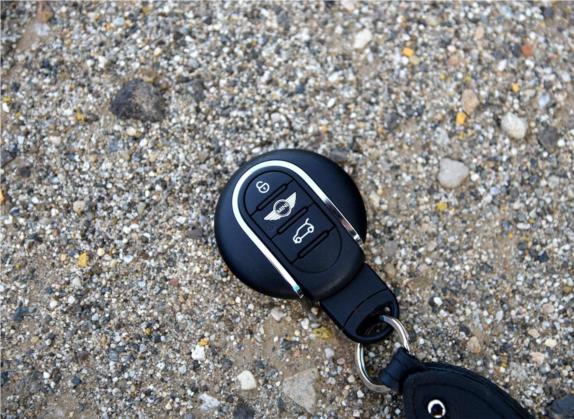 MINI 2016款 2.0T COOPER S CABRIO 加勒比蓝限量版 其他细节类   钥匙