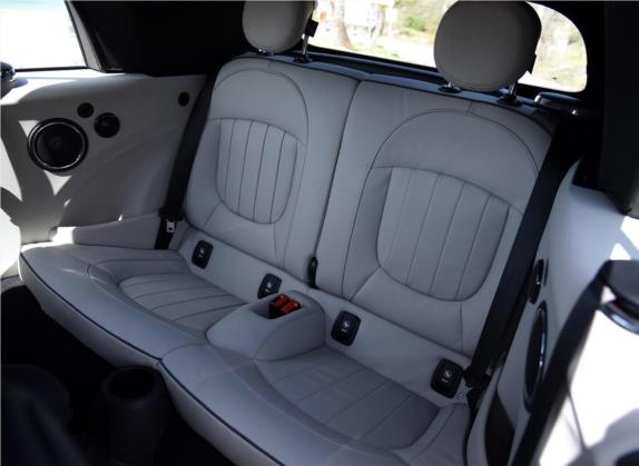 MINI 2016款 2.0T COOPER S CABRIO 加勒比蓝限量版 车厢座椅   后排空间