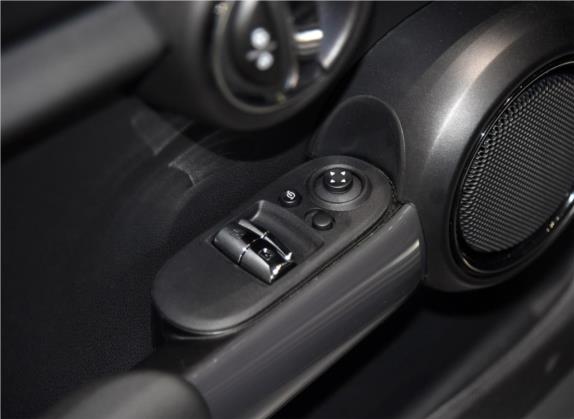 MINI 2016款 1.5T COOPER 先锋派 车厢座椅   门窗控制