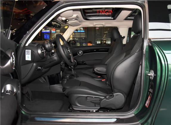 MINI 2016款 1.5T COOPER 表现派 车厢座椅   前排空间
