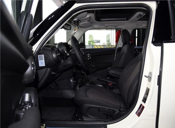 MINI 2016款 1.2T ONE 先锋派 五门版 车厢座椅   前排空间