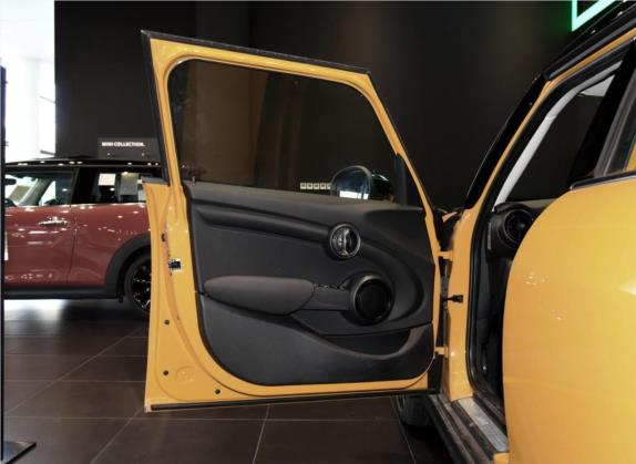 MINI 2016款 1.5T COOPER 先锋派 五门版 车厢座椅   前门板