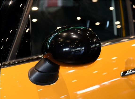 MINI 2016款 1.5T COOPER 先锋派 五门版 外观细节类   外后视镜