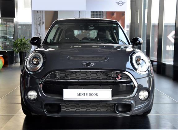 MINI 2016款 2.0T COOPER S 先锋派 五门版 外观   正前