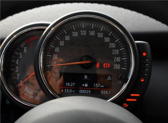 MINI 2016款 1.2T 手动 ONE 中控类   仪表盘