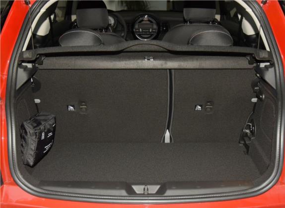 MINI 2016款 1.2T ONE 车厢座椅   后备厢