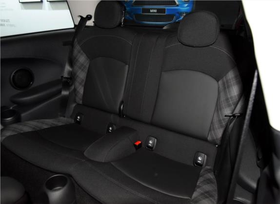 MINI 2016款 1.5T COOPER 车厢座椅   后排空间