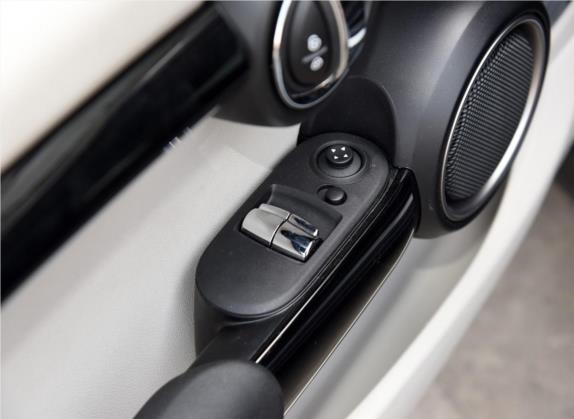 MINI 2016款 2.0T COOPER S 手动 车厢座椅   门窗控制
