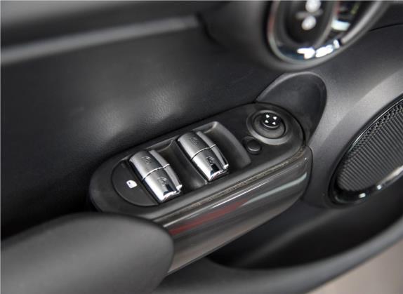 MINI 2016款 1.2T ONE 五门版 车厢座椅   门窗控制