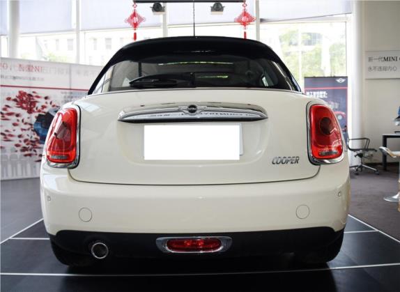 MINI 2016款 1.5T COOPER 五门版 外观   正后