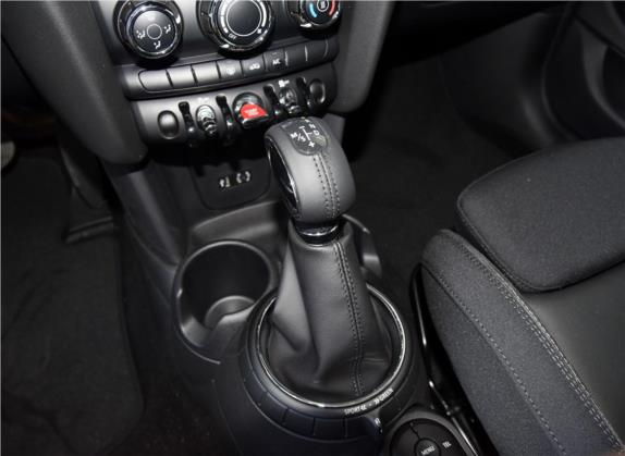 MINI 2016款 1.5T COOPER 五门版 中控类   挡把