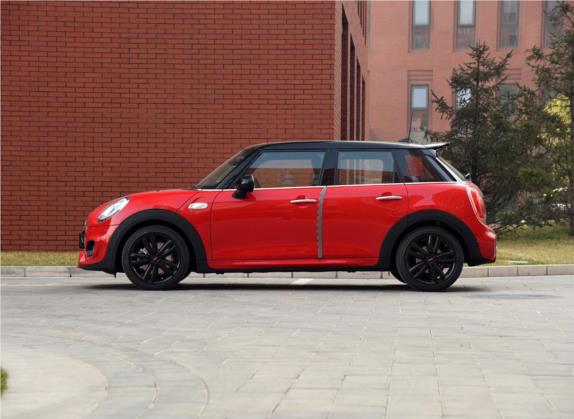 MINI 2016款 2.0T COOPER S 表现派 五门版 外观   正侧