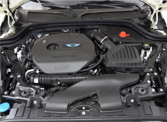 MINI 2016款 2.0T COOPER S 五门版 其他细节类   发动机舱