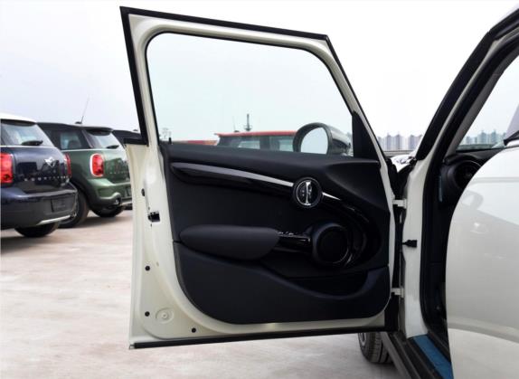 MINI 2016款 2.0T COOPER S 五门版 车厢座椅   前门板