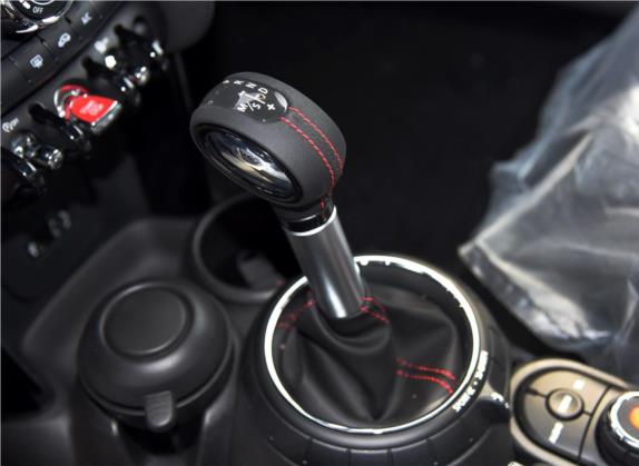 MINI 2016款 2.0T COOPER S 五门版 中控类   挡把