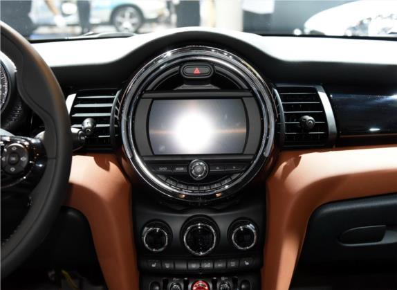 MINI 2016款 1.5T COOPER SEVEN 中控类   中控台