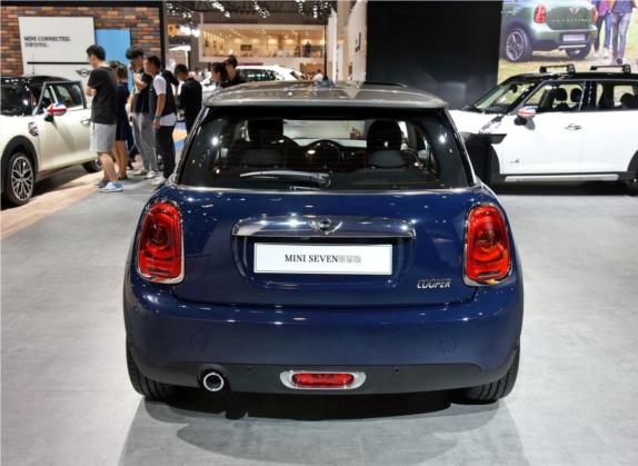 MINI 2016款 1.5T COOPER SEVEN 外观   正后