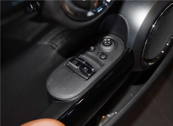 MINI 2016款 2.0T COOPER S SEVEN 车厢座椅   门窗控制