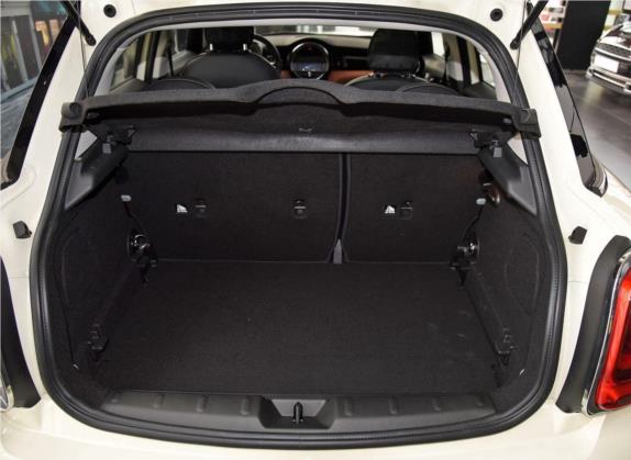 MINI 2016款 2.0T COOPER S SEVEN 五门版 车厢座椅   后备厢
