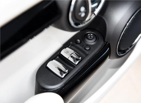 MINI 2017款 1.5T COOPER CABRIO 自由派 车厢座椅   门窗控制