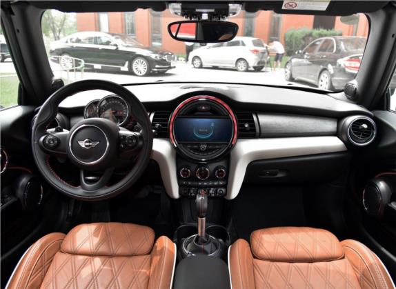 MINI 2017款 2.0T COOPER S CABRIO 自由派 中控类   中控全图